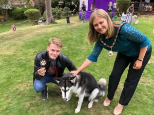 Sherriff of Nottingham with winning dog and owner at Notts Hospice Dog show 